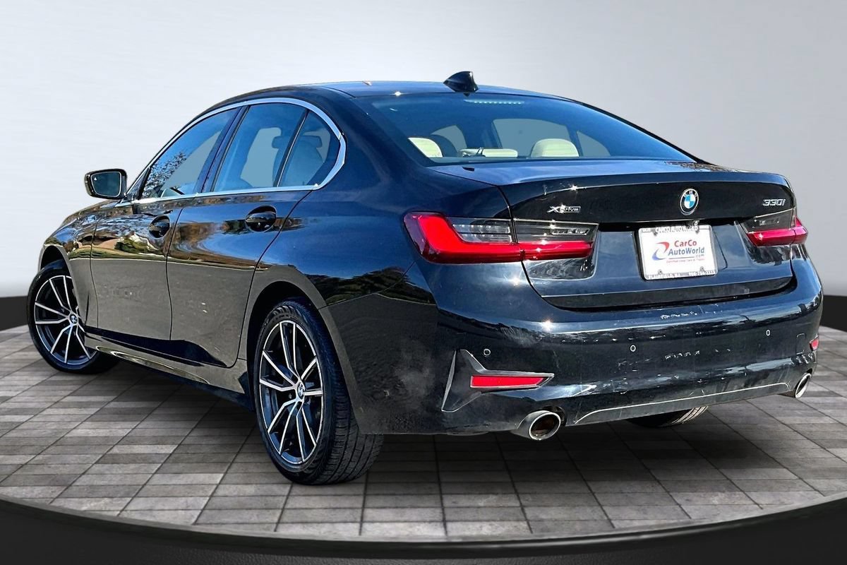 Used 2020 BMW 330i xDrive Sedan w/ Premium Package AWD/4WD image 6