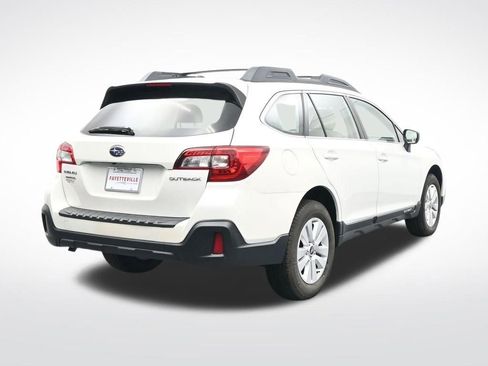 Used 2019 Subaru Outback 2.5i image 5
