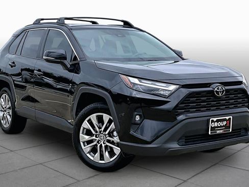 Used 2024 Toyota RAV4 XLE Premium FWD image 3