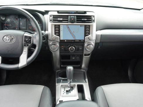 Used 2023 Toyota 4Runner SR5 Premium w/ Moonroof Package RWD image 28