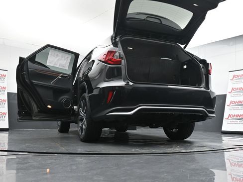 Used 2020 Lexus RX 350L Premium w/ Premium Package image 48