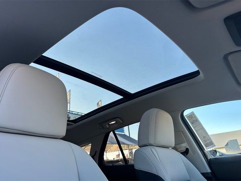 Used 2024 Honda Prologue Touring image 16