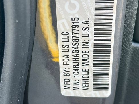 New 2025 Jeep Grand Cherokee Altitude image 22