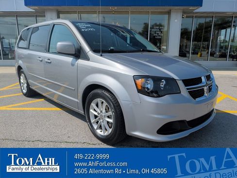 Used 2014 Dodge Grand Caravan SXT FWD image 1