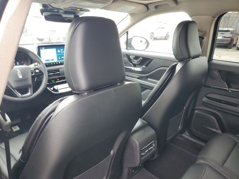 New 2026 Lincoln Corsair Premiere image 25