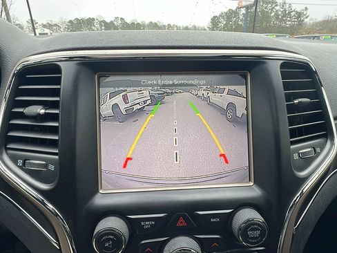 Used 2015 Jeep Grand Cherokee Limited w/ Trailer Tow Group IV image 36