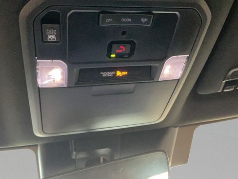Certified 2025 Toyota Tundra Limited AWD/4WD image 20