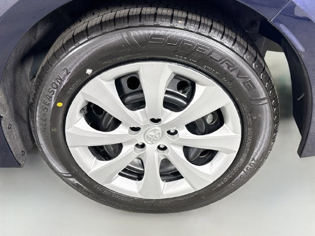 Certified 2025 Toyota Corolla LE FWD image 28