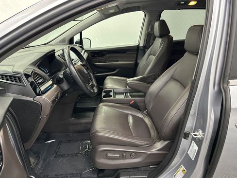 Used 2021 Honda Odyssey Touring image 9