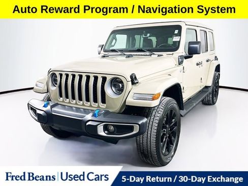 Used 2022 Jeep Wrangler Unlimited Sahara w/ Cold Weather Group image 3