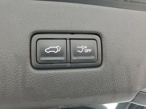 Used 2024 Kia Carnival SX Prestige FWD image 9