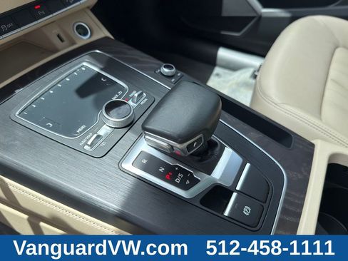 Used 2019 Audi Q5 2.0T Premium Plus w/ Premium Plus Package AWD/4WD image 16