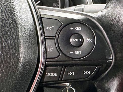 Certified 2019 Toyota Camry SE image 22