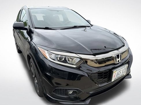 Used 2019 Honda HR-V Sport image 2