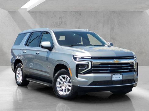 Used 2025 Chevrolet Tahoe LT AWD/4WD image 1