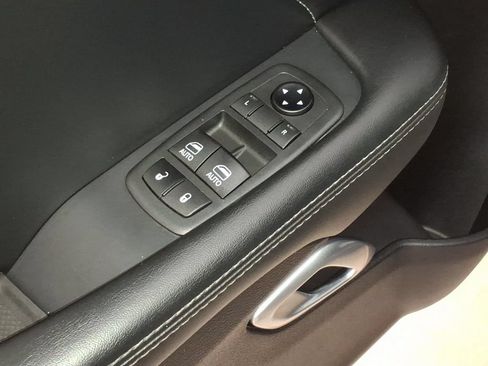 Used 2021 Dodge Challenger R/T Scat Pack RWD image 11