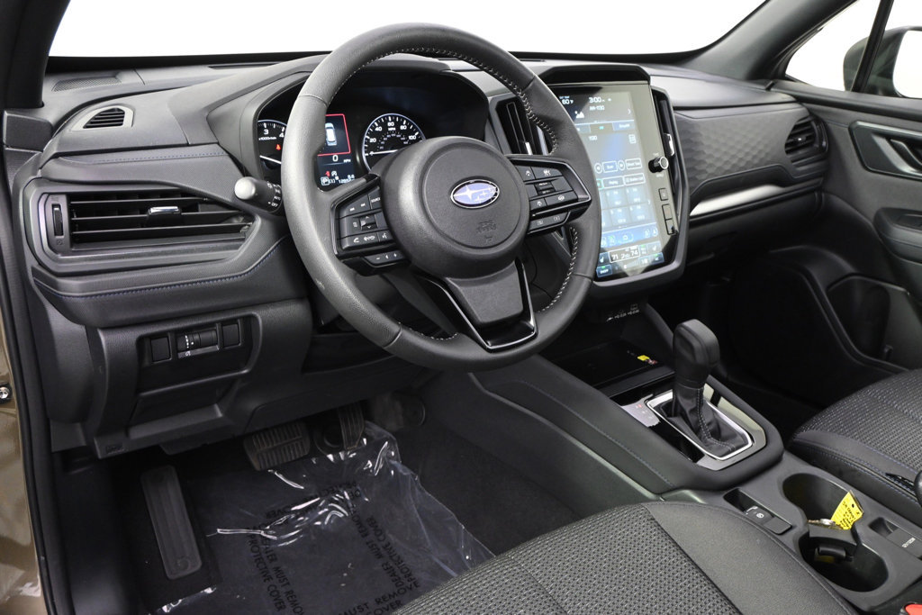 Used 2025 Subaru Forester Premium AWD/4WD image 11