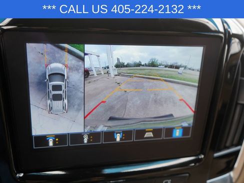 Used 2023 Chevrolet Traverse Premier FWD image 41