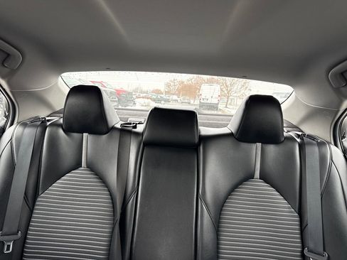 Used 2023 Toyota Camry SE image 24