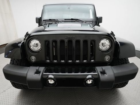 Used 2018 Jeep Wrangler Unlimited Sahara AWD/4WD image 20