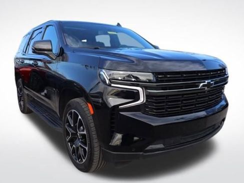 Used 2022 Chevrolet Tahoe RST w/ Luxury Package image 3