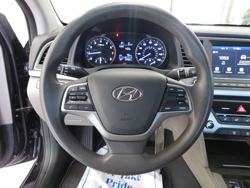 Used 2017 Hyundai Elantra SE FWD image 15