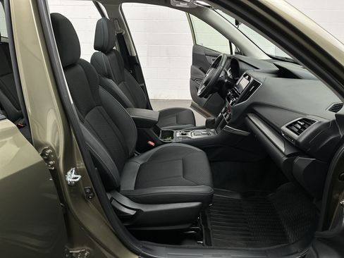 Used 2024 Subaru Forester Premium AWD/4WD image 21