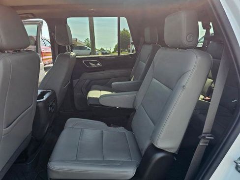 Used 2022 Chevrolet Tahoe LT w/ Luxury Package RWD image 50