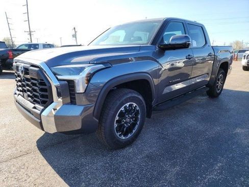 Used 2025 Toyota Tundra SR5 w/ TRD Off-Road Premium Package AWD/4WD image 3