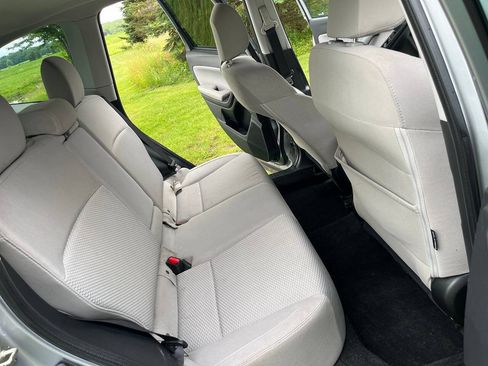 Used 2018 Subaru Forester 2.5i Premium w/ All-Weather Package AWD/4WD image 6