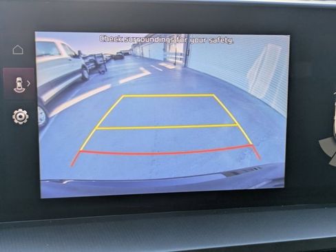 Used 2024 Kia Telluride LX image 18