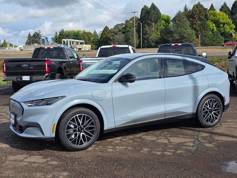 New 2025 Ford Mustang Mach-E Premium image 24
