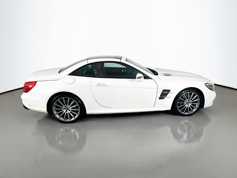 Used 2018 Mercedes-Benz SL 550 image 8