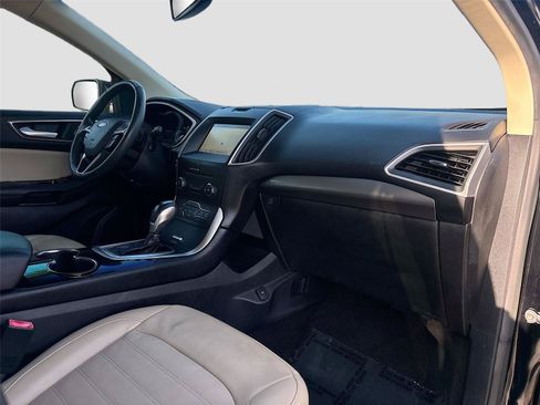 Used 2016 Ford Edge SEL w/ Equipment Group 201A FWD image 30