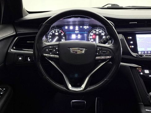 Used 2020 Cadillac XT6 Sport image 32