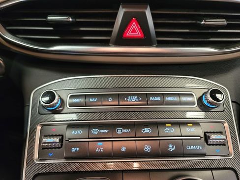 Used 2023 Hyundai Santa Fe SEL image 17