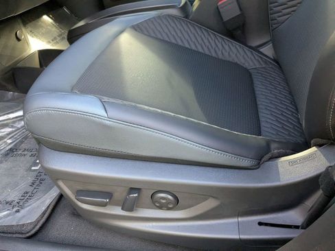 New 2026 Nissan Leaf Platinum+ w/ Cargo Package (Platinum+) image 13