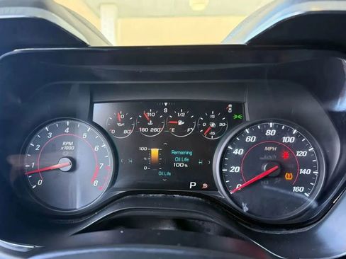 Used 2018 Chevrolet Camaro LT image 30