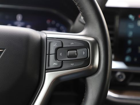 Used 2024 Chevrolet Silverado 2500 LT AWD/4WD image 25