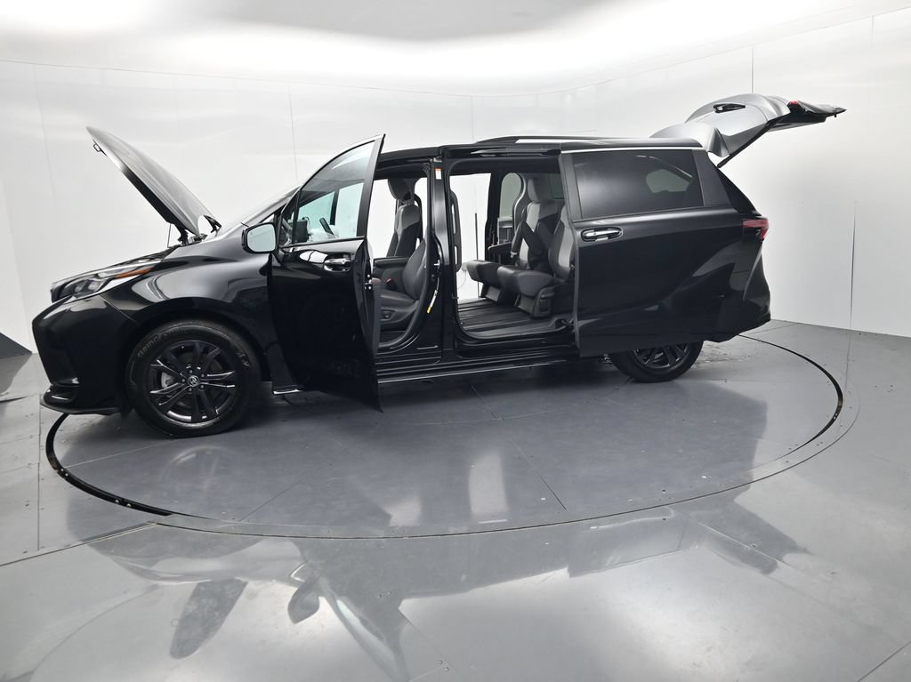 Used 2024 Toyota Sienna XSE w/ XSE Plus Package AWD/4WD image 56
