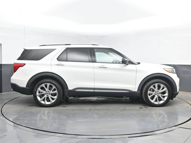 Used 2022 Ford Explorer Platinum w/ Equipment Group 601A AWD/4WD image 15