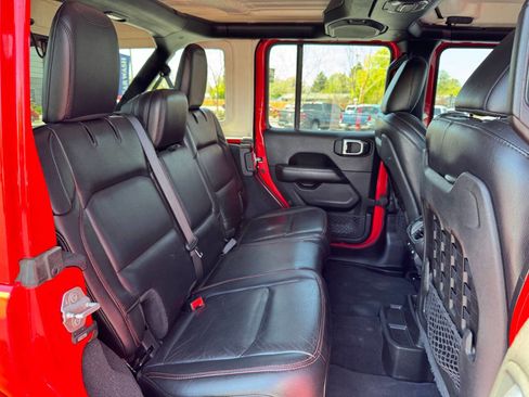 Used 2019 Jeep Wrangler Unlimited Rubicon AWD/4WD image 22
