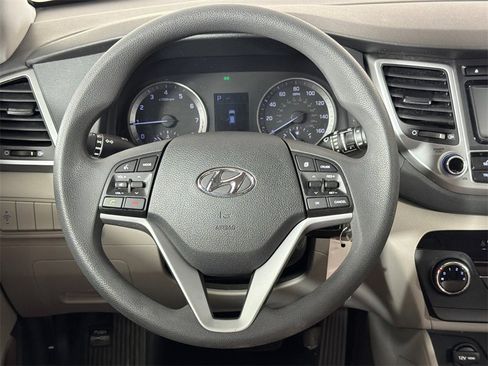 Used 2017 Hyundai Tucson SE image 23