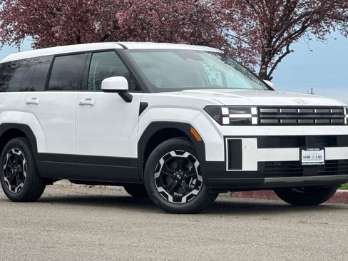 New 2026 Hyundai Santa Fe SE image 2