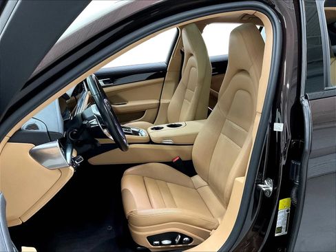 Used 2018 Porsche Panamera 4 AWD/4WD image 14
