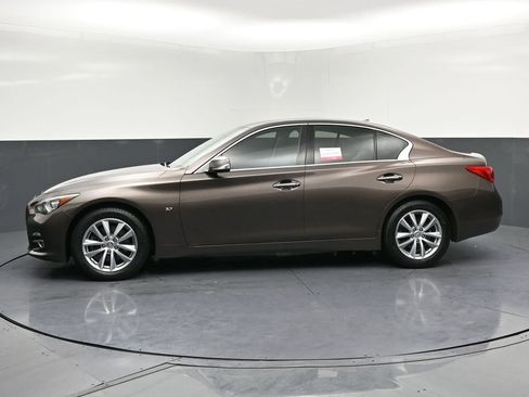 Used 2015 INFINITI Q50 Premium w/ Navigation Package image 2