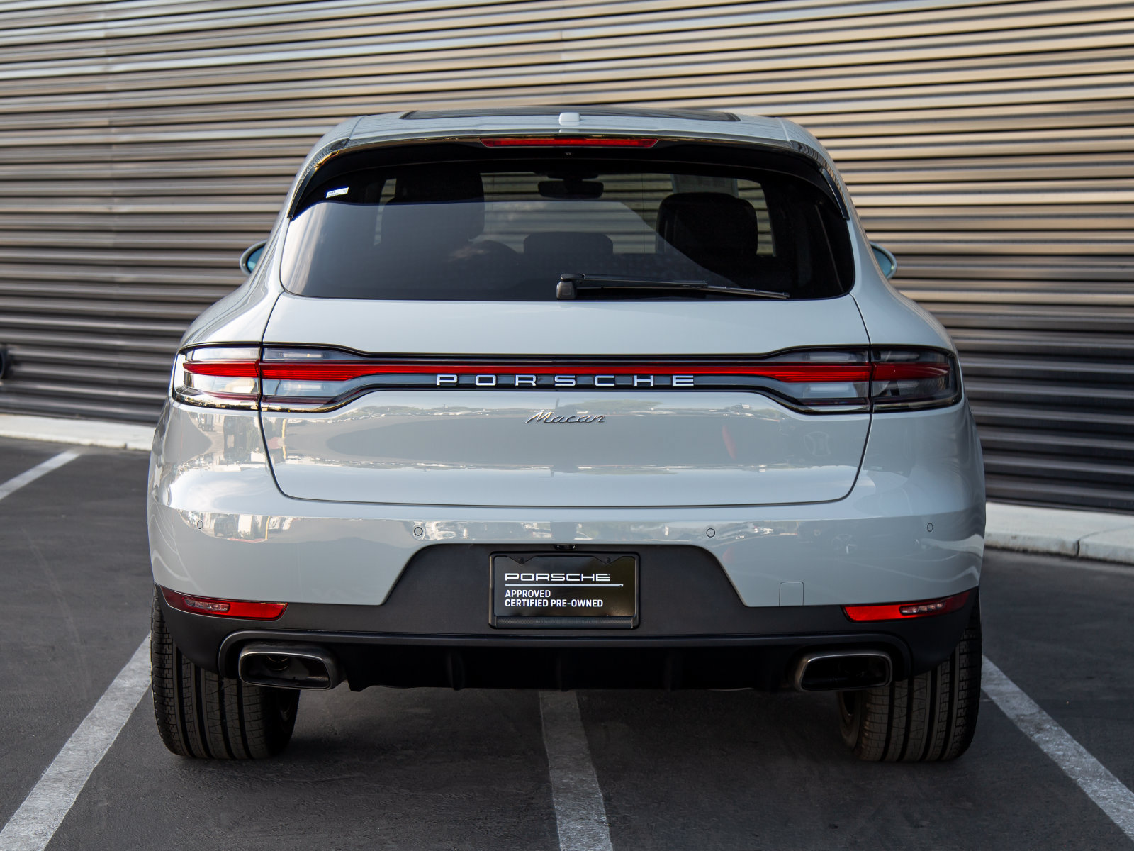 Used 2021 Porsche Macan AWD/4WD image 6