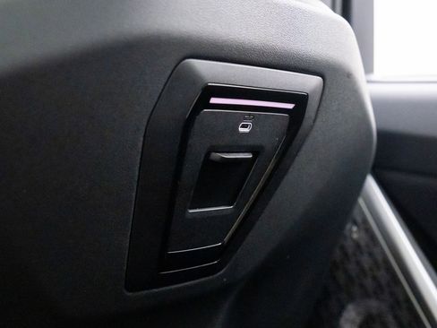 New 2026 BMW 530i xDrive w/ M Sport Package image 21