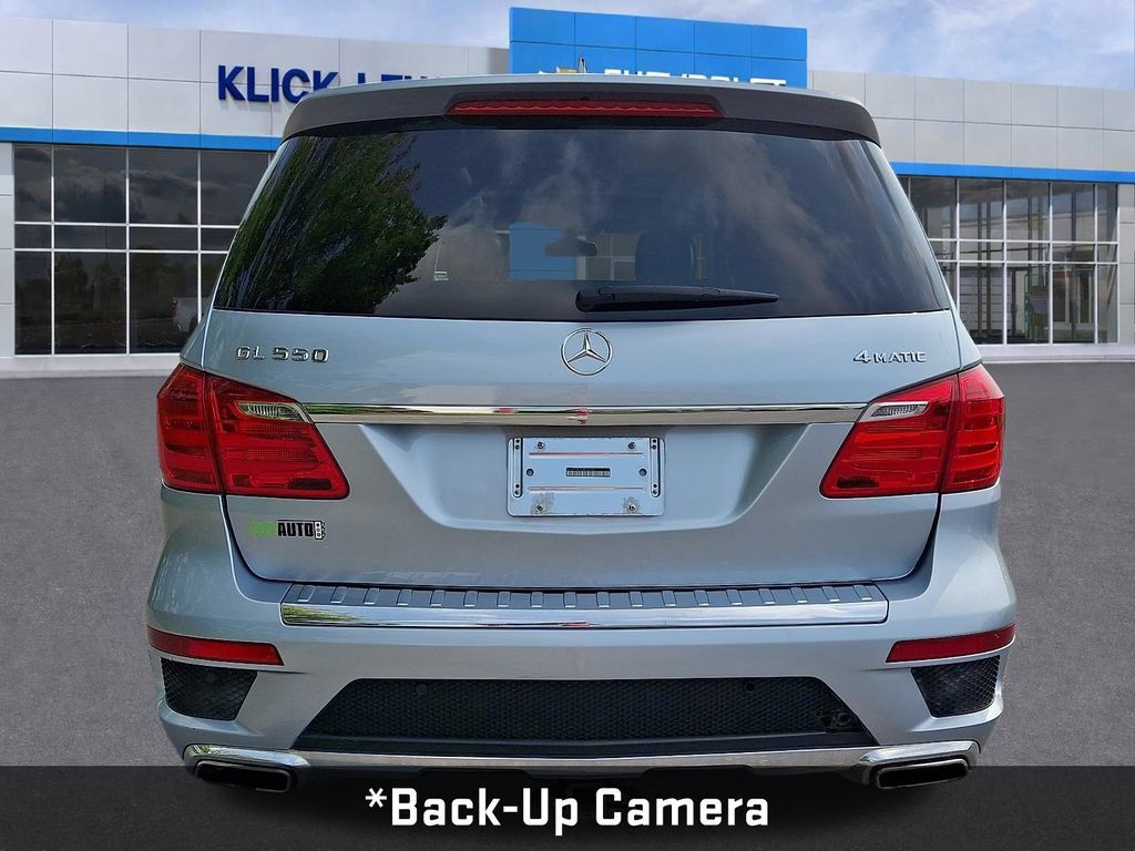 Used 2015 Mercedes-Benz GL 550 4MATIC image 7