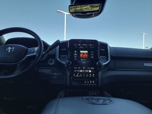 Used 2022 RAM 2500 Laramie AWD/4WD image 18